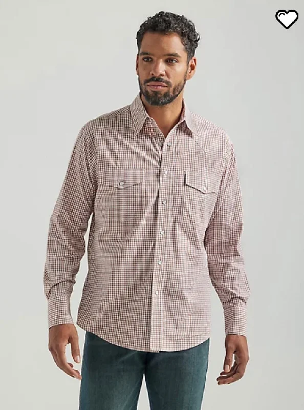 Wrangler Men's Brown Plaid Shirt Trendy Men's Scandinavian