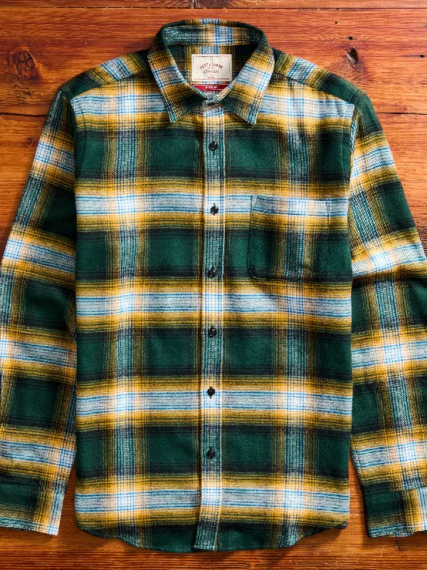 Lousa Button-Up Shirt in Green Cozy Men's Sherpa