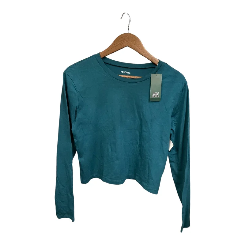 Top Long Sleeve By Wild Fable In Green, Size: L Vacation