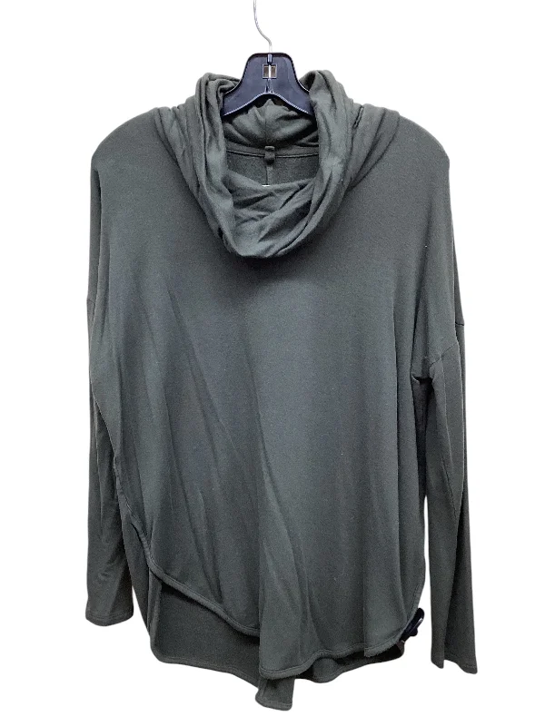 Top Long Sleeve By Lou And Grey In Green, Size: M Adventure