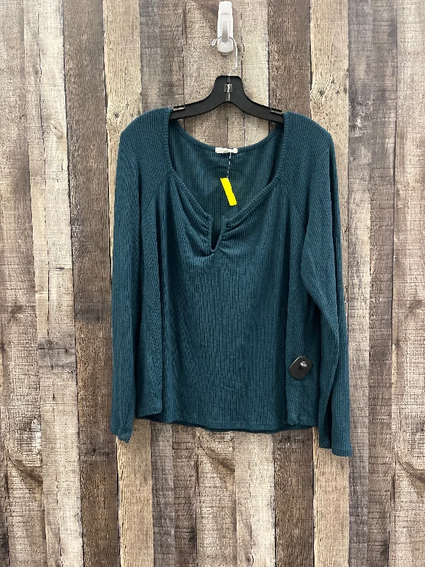 Top Long Sleeve By Maurices In Teal, Size: Xl Monochromatic Office Style