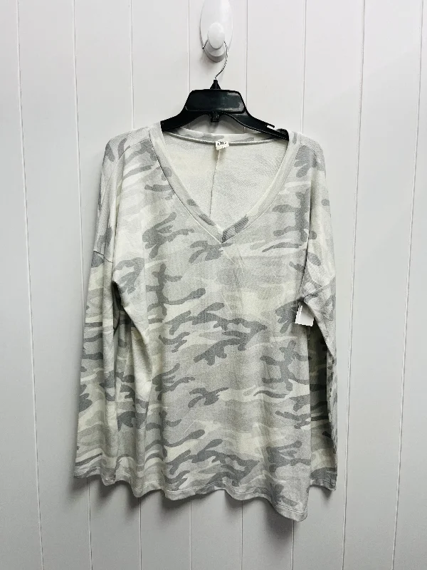 Top Long Sleeve By Sew In Love In Grey, Size: L Beach